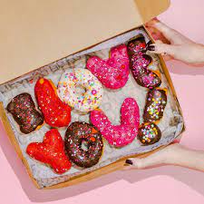 Enjoying romantic valentine's day gifts for her. 61 Valentines Day Gifts For Girlfriend She Will Love In 2021 By Sophia Lee