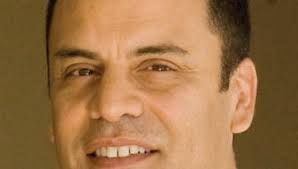 In Charlotte, surgeon seeks Cummings' seat