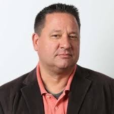 Douglas Redman's Instagram, Twitter & Facebook