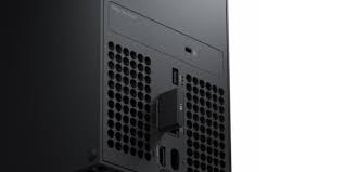 Ein teil der community hatte nach der ankündigung der xbox series x gelästert, dass die konsole ja wie ein kühlschrank aussehe. Xbox Series X Seagate Speichererweiterungskarte Fur 240 Euro Vorbestellbar
