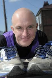 Widnes man runs in memory of his mum