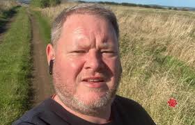 So he thinks he can legally assault an officer and resist arrest how  moronic can you be 🤣