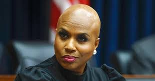 Stephen Carberry's Instagram, Twitter & Facebook