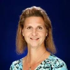 Kim Hunsaker's Instagram, Twitter & Facebook