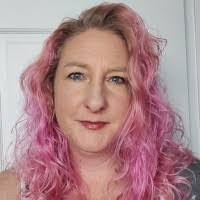 Erin Hutton's Instagram, Twitter & Facebook