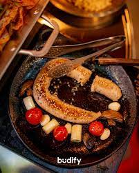 Sundae Silrok: restaurant where you can properly taste traditional Korean  sundae (blood sausage) dishes 🇰🇷 Sundae Silrok, located in Daehangno, is  a restaurant specializing in a wide variety of sundae (Korean blood