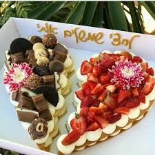 Chocolate Strawberry Half Heart Cake Biscuit Cake Desserts Cupcake Cakes