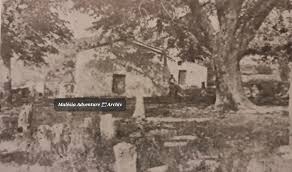 🇦🇱 Kisha e vjetër katolike e Kojës, kushtuar Shën Dhimitrit. Kjo është  ndoshta fotografia më e vjetër ekzistuese e kësaj kishe, të cilën e zbuluam  gjatë kërkimeve tona shumëvjeçare! Pas okupimit të