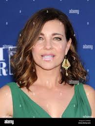 Shari hi-res stock photography and images