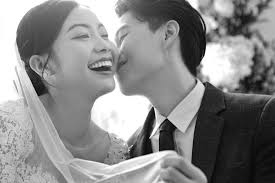 Vietnamesische Studentin bringt koreanischen Mann nach „Begegnung“ im  Flugzeug dazu, sie zu heiraten