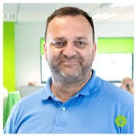 Phil Lockwood's Instagram, Twitter & Facebook