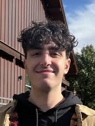 Leon Boyles's Instagram, Twitter & Facebook