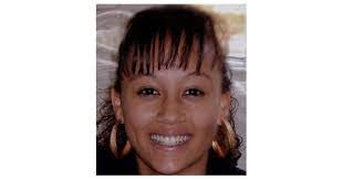 Danielle Rowland's Instagram, Twitter & Facebook