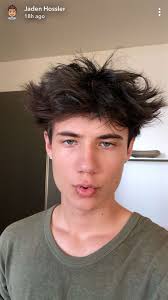 8 february 2001) has 9.1 million tiktok followers (as of april 2021) on his personal tiktok account and he's also a singer. Build An Outfit And We Ll Tell You Which Tiktok Star Has The Same Style As You