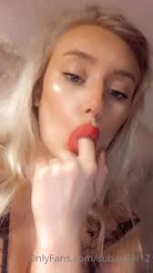 Watch online Rosie Harper aka Rosieharper OnlyFans - Sucking on X-video