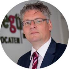 Mr. B.J. Bloemendal, Ben