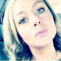 Jennifer Pompeo's Instagram, Twitter & Facebook