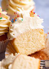 Vanilla Cupcakes That Actually Stay Moist Recipe In 2021 Vanilla Frosting Recipes Vanilla Cupcakes Vanilla Frosting