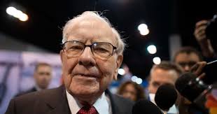 Tỉ phú Warren Buffett bất ngờ thay đổi triết lý đầu tư sang vàng