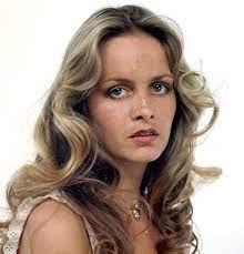Portrait Of Model Turned Actor And Singer Twiggy United Kingdom 1977 Photographer Unknown Twiggy Hair Styles Beauty