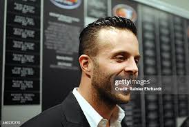 25 Photos & High Res Pictures