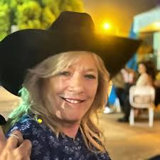 De la cárcel a Yale! Quavon Newton fue expulsado de la escuela secundaria  en su primer año y tuvo que obtener un GED. Fue acusado de 4 delitos graves  y pasó algún