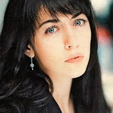 La chanteuse nolwenn leroy et le joueur de tennis arnaud clément viennent d'accueillir leur premier enfant. Nolwenn Leroy Fan Nolwennfan Twitter