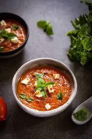 Soupe De Tomates Roties Recette Facile Un Dejeuner De Soleil Recette Soupe Tomate Tomates Roties Recette Facile