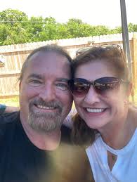 Candles, blankets & socks How about you? ✨