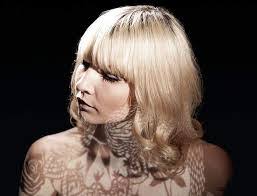 Dani Bell's Instagram, Twitter & Facebook