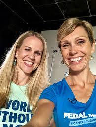 Jill Mundy's Instagram, Twitter & Facebook