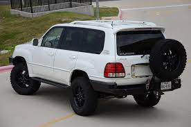 Lots of mud and rocks! Lexus Lx470 Off Road Google Search Cruiser Car Lexus Lx470 Toyota Land Cruiser 100
