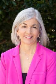 Becky Halvorson's Instagram, Twitter & Facebook