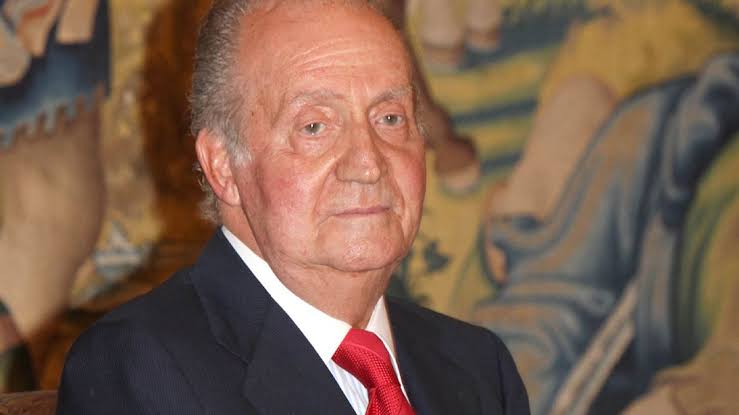 Dramático momento: la Corona de España y los detalles del funeral del Rey  Juan Carlos I