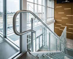 We offer architectural ornamental railings for unique design projects and a mechanical aluminum product line that's perfect for hotels, condos, apartments, resorts and other commercial buildings. Interna Rail Klear Aluminum Railing From Hollaender