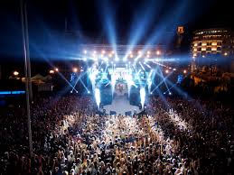Le tappe e i cantanti. Battiti Live 2020 Tappa Anche Ad Andria E Trani In Versione On The Road Batmagazine