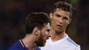 Bisa main di 10 klub. Messi Vs Ronaldo Wer Ist Der Favorit Der Legenden German Site