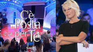 Maria de filippi accoglie antonio e giovanni a c'è posta per te: C E Posta Per Te 2021 Dal 9 Gennaio Ospiti Postini E Tutte Le Novita