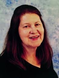 Mary Maze's Instagram, Twitter & Facebook