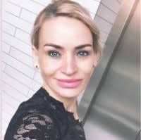 100+ profiluri „Chira”