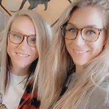 Diane Ackerson's Instagram, Twitter & Facebook