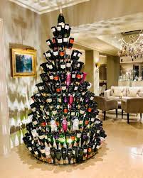 Cara membuat pohon natal dari ale ale bekas yang unik. 15 Alternatif Dekorasi Pohon Natal Yang Mudah Dibuat Dan Murah Bukareview