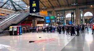 Deux femmes voilées attaquées au couteau à paris : Une Nouvelle Attaque Au Couteau Cette Fois Ci A Paris Tunisie