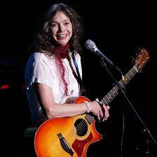 Nanci griffith was born in seguin on monday, july 6, 1953 (baby boomers generation). Hhxt Rpwedt6zm