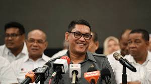 Datuk seri ahmad faizal azumu lost a motion of confidence in him as perak mentri besar at the state legislative assembly on friday (dec 4). Ahmad Faizal Reappointed As Perak Mb