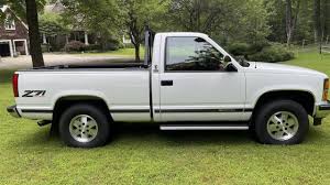 Pick of the Day: 1991 Chevrolet Silverado 1500 Pickup | ClassicCars.com  Journal