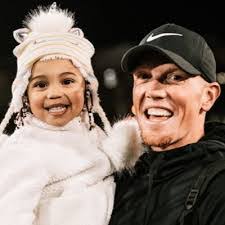 Matt Kitchens's Instagram, Twitter & Facebook