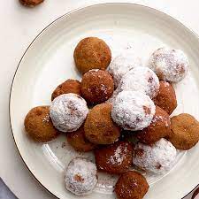 No Bake Almond Pulp Energy Bites Are Just Perfect For Using Up Leftover Almonds From Almond Milk Vegan Glute Video Almond Pulp Recipes Almond Pulp Vegan Fast Food