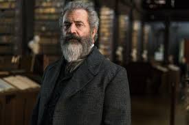 Mel gibson's ongoing comeback is getting help from mark wahlberg, ari emanuelto please his client mark wahlberg, ari emanuel is watch the trailer for mel gibson's blood fathernice beard. Mel Gibson Set To Play Santa Claus In New Film Seth Rogen Isn T Excited Ho Ho Holocaust Denier