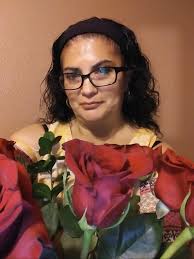 Eva Tinajero's Instagram, Twitter & Facebook